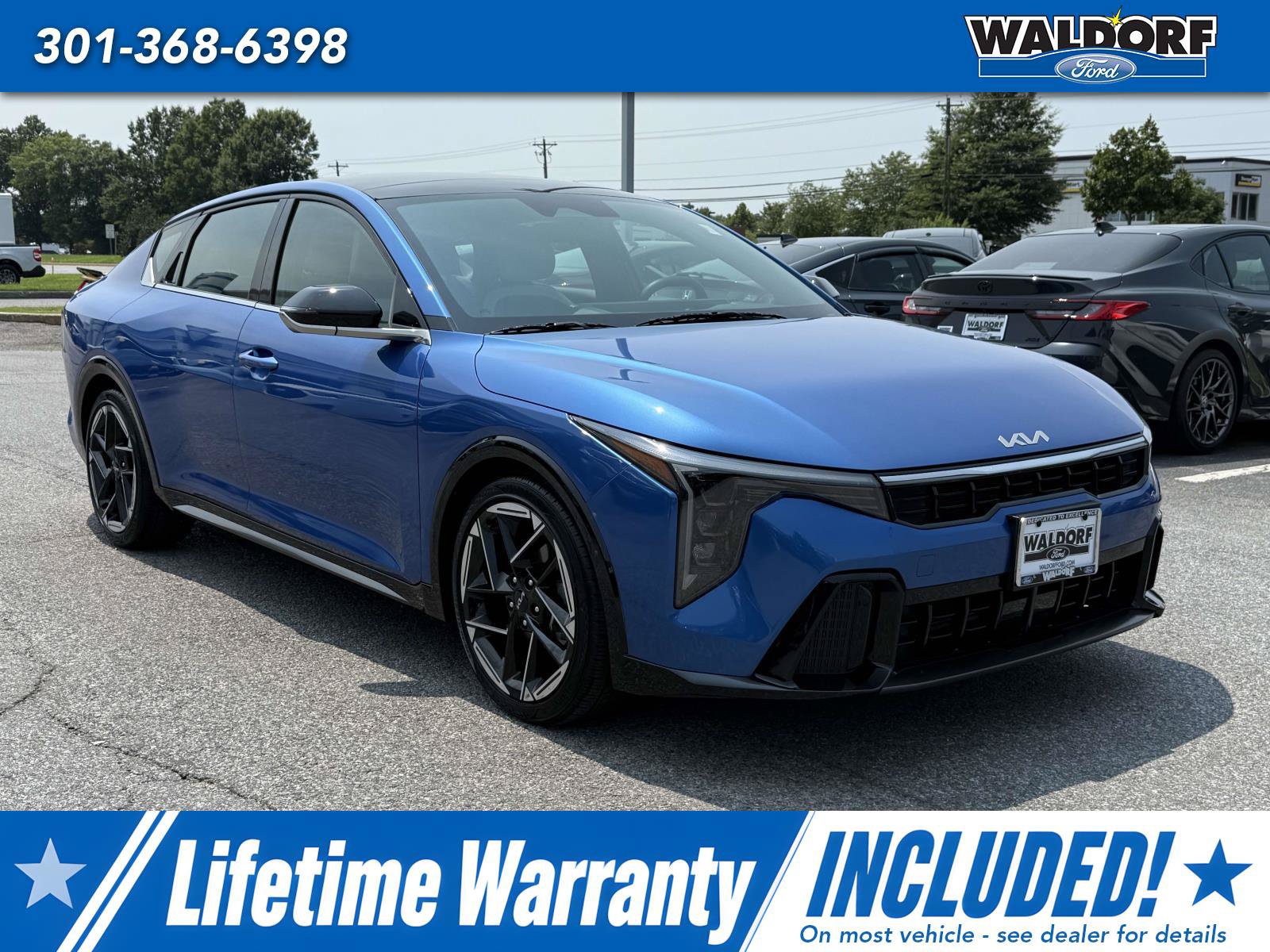 Used 2025 Kia K4 GT-Line w/ GT-Line Premium Package FWD image 1