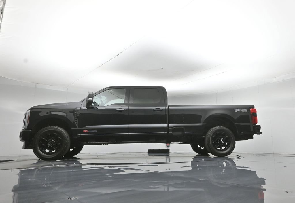Certified 2025 Ford F350 Lariat w/ Black Appearance Package AWD/4WD image 8