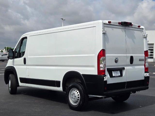 Used 2025 RAM ProMaster 2500 w/ Convenience Group FWD image 13