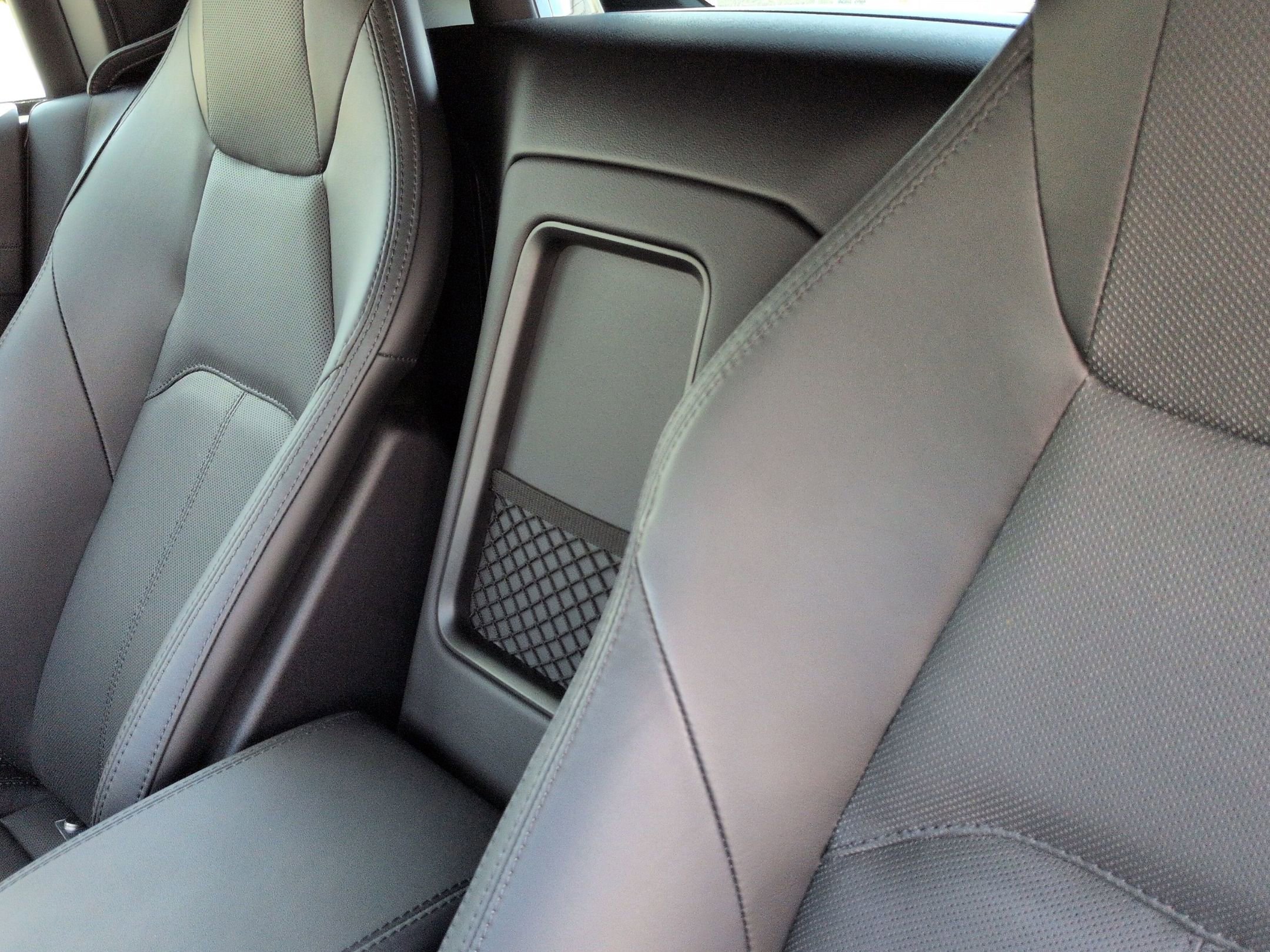 Used 2024 Jaguar F-TYPE R-Dynamic image 31