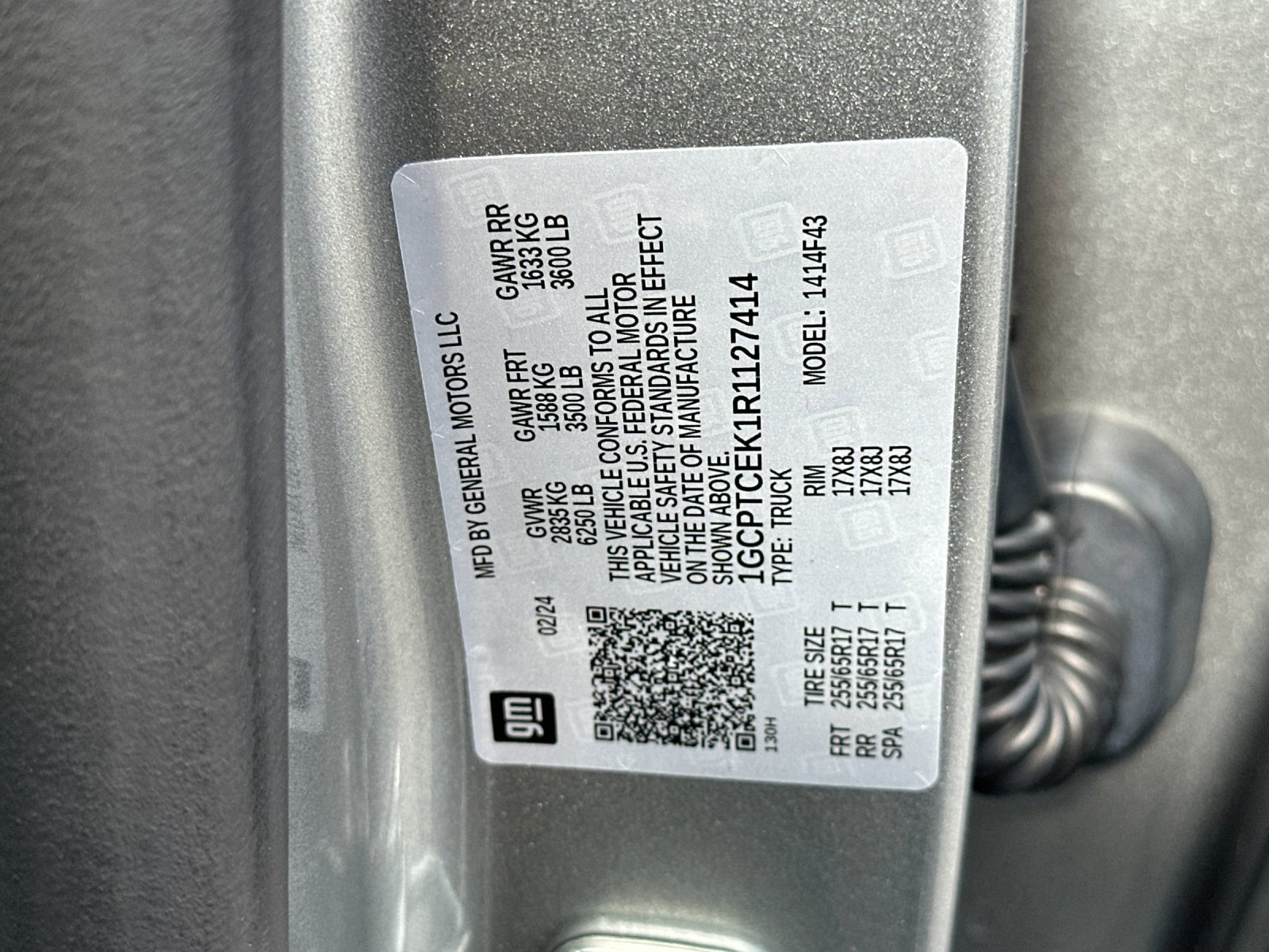 Used 2024 Chevrolet Colorado LT w/ LT Convenience Package II image 28