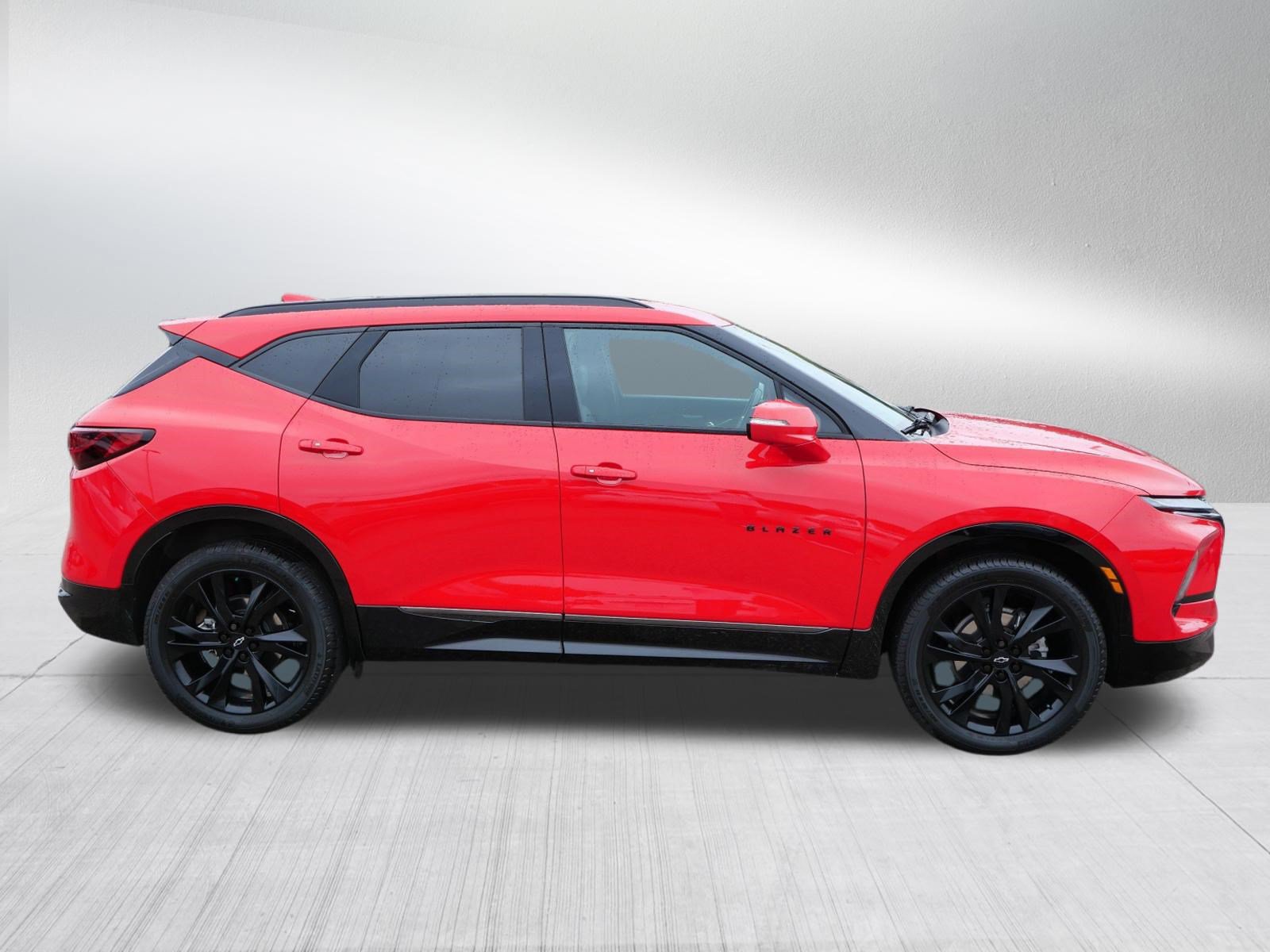 Used 2024 Chevrolet Blazer RS w/ Driver Confidence II Package AWD/4WD image 8