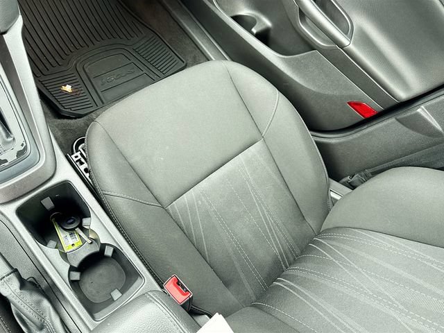 Certified 2018 Ford Focus SE w/ Cold Weather Package FWD image 30