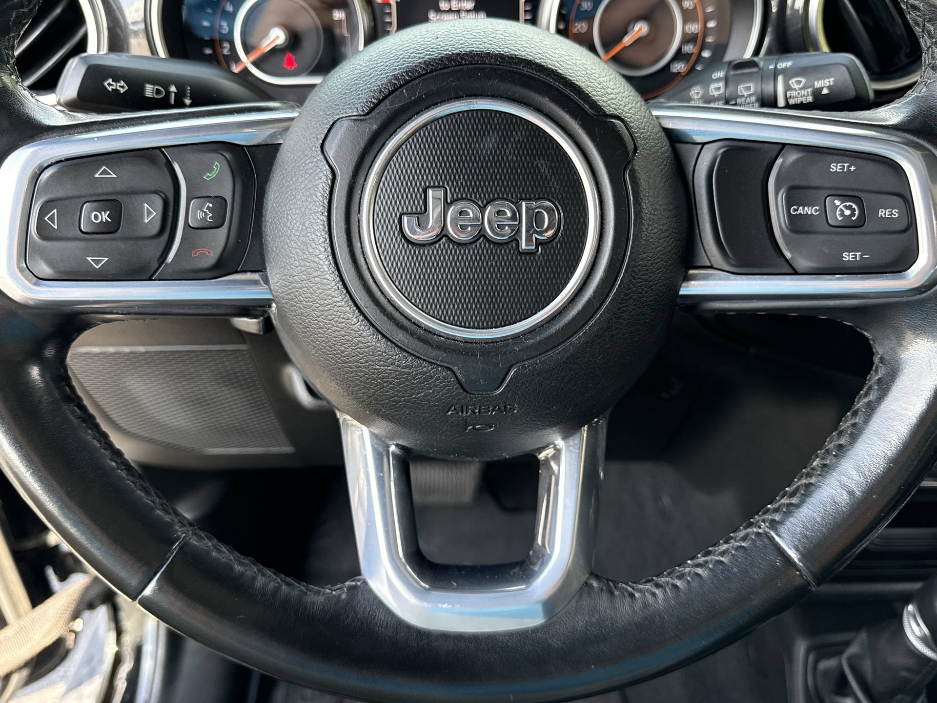 Used 2020 Jeep Wrangler Unlimited Sahara AWD/4WD image 12