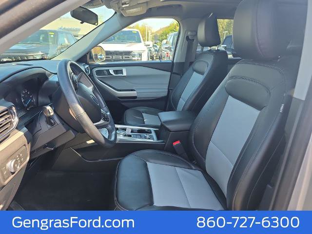 Certified 2022 Ford Explorer XLT w/ Equipment Group 202A AWD/4WD image 23