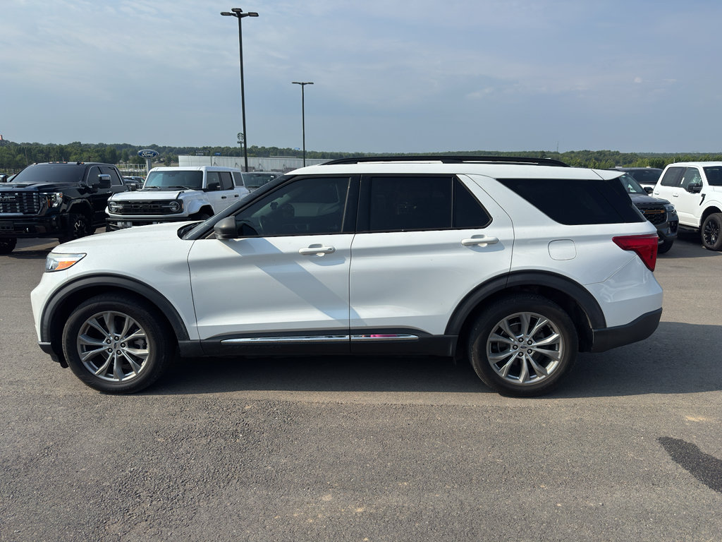 Certified 2020 Ford Explorer XLT w/ Equipment Group 202A RWD image 8