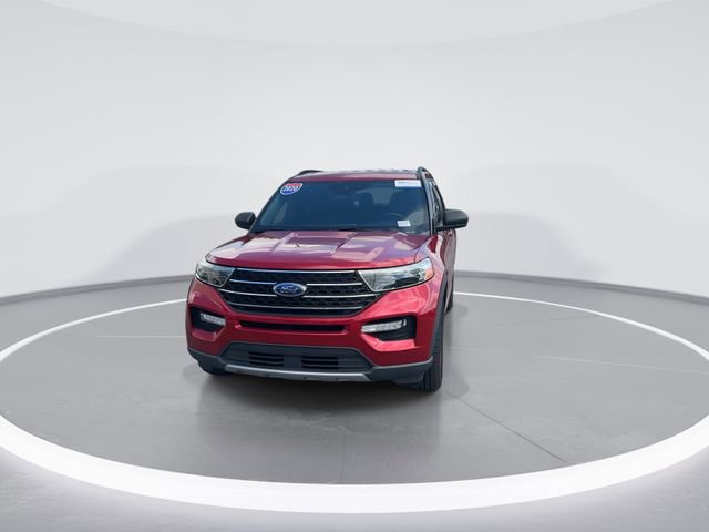 Certified 2020 Ford Explorer XLT w/ Equipment Group 202A AWD/4WD image 2