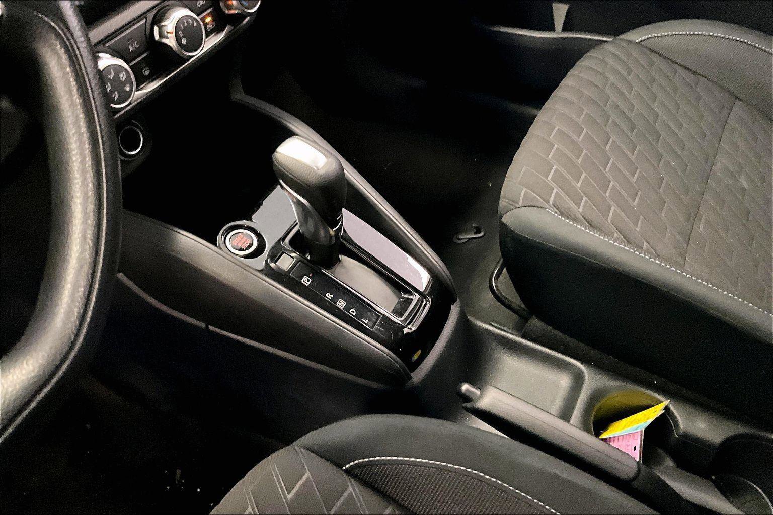 Used 2022 Nissan Kicks S image 16