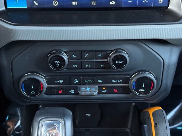 Certified 2022 Ford Bronco Badlands w/ Sasquatch Package AWD/4WD image 13