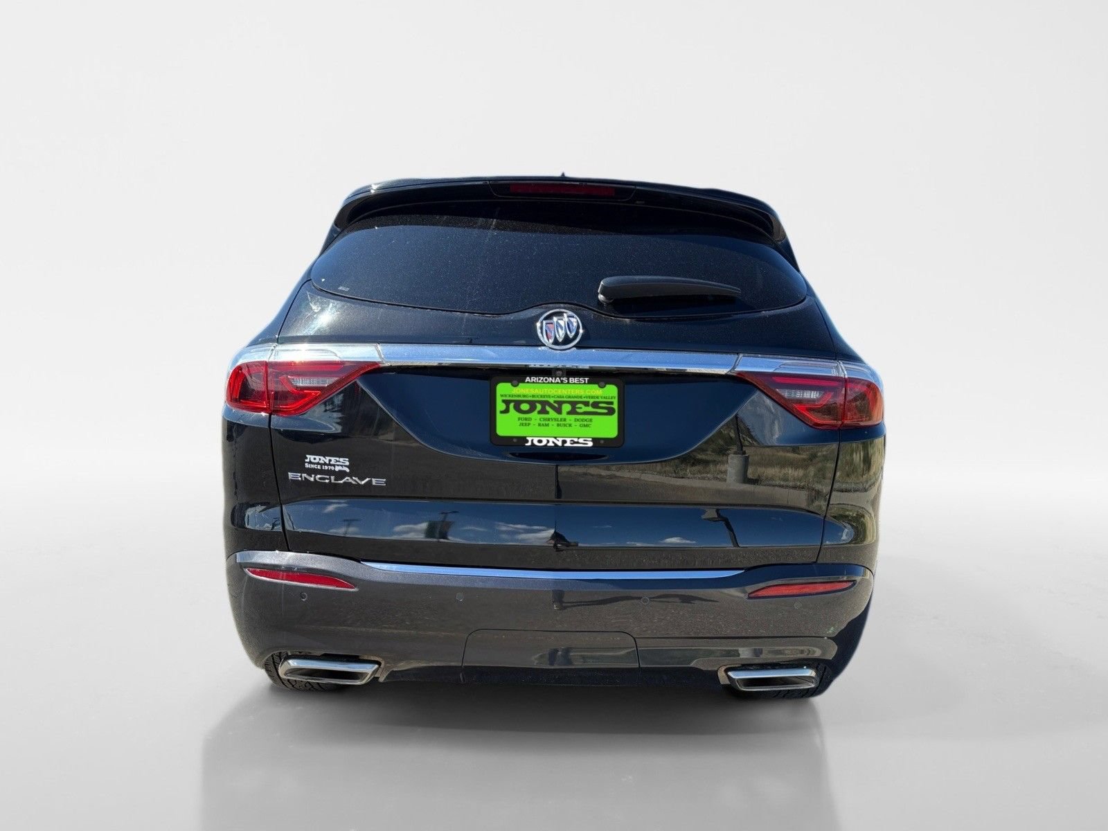Used 2023 Buick Enclave Essence w/ Experience Buick Package FWD image 5