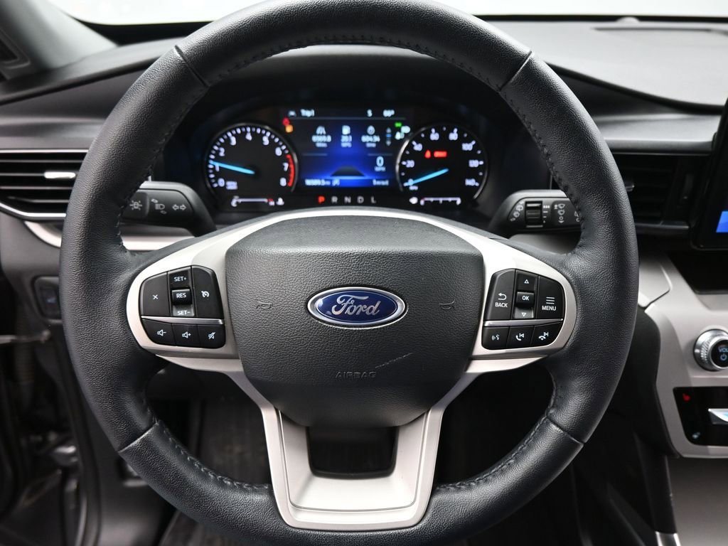 Certified 2023 Ford Explorer XLT w/ Equipment Group 202A image 12