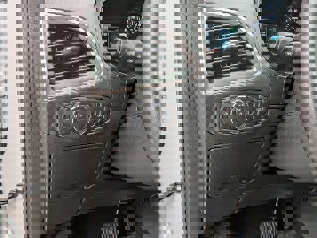 Certified 2022 Ford Edge SEL image 16