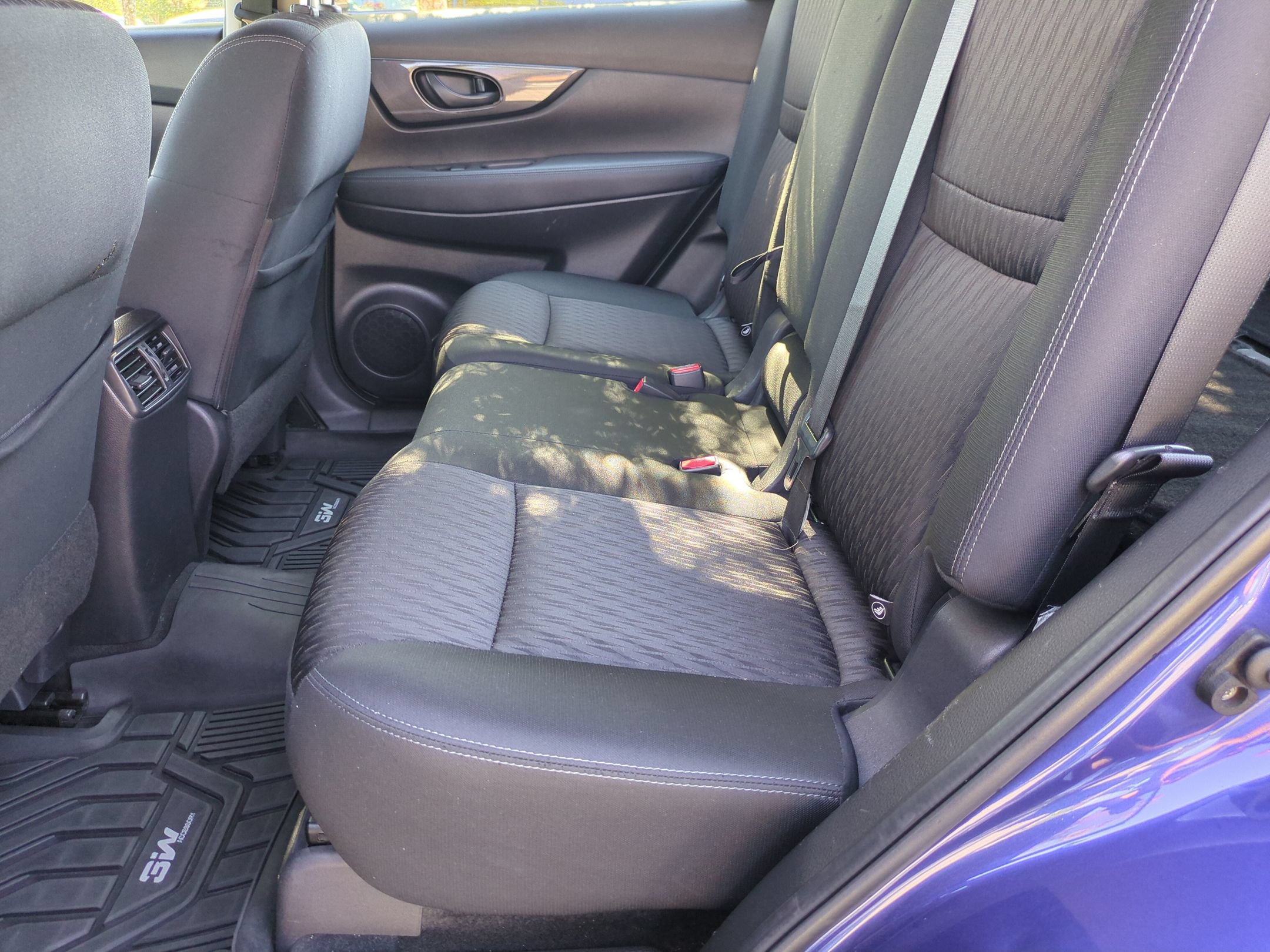 Used 2019 Nissan Rogue S AWD/4WD image 26