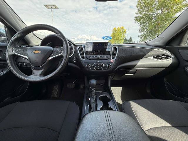 Used 2025 Chevrolet Malibu LT FWD image 25