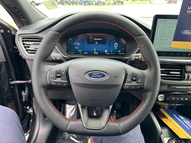 Certified 2025 Ford Escape ST-Line Elite w/ Premium Technology Package AWD/4WD image 12