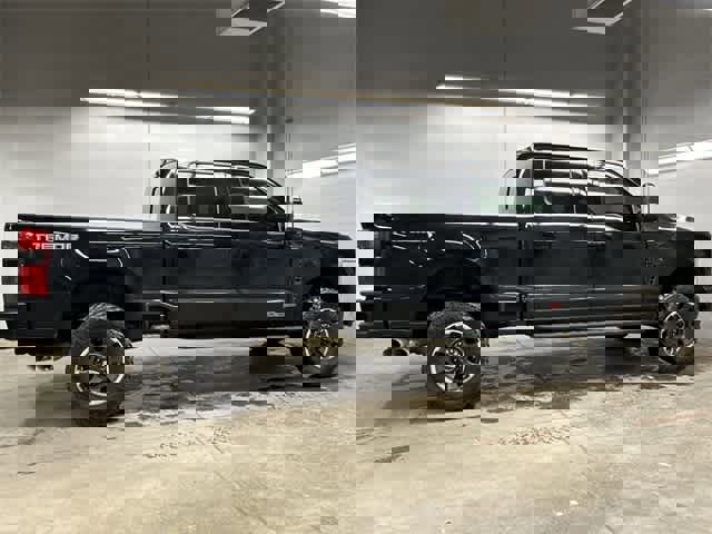 Certified 2023 Ford F350 Lariat w/ Lariat Ultimate Package image 3