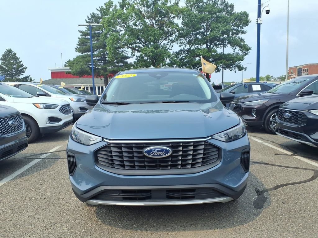 Certified 2024 Ford Escape Active w/ Tech Pack #1 AWD/4WD image 3