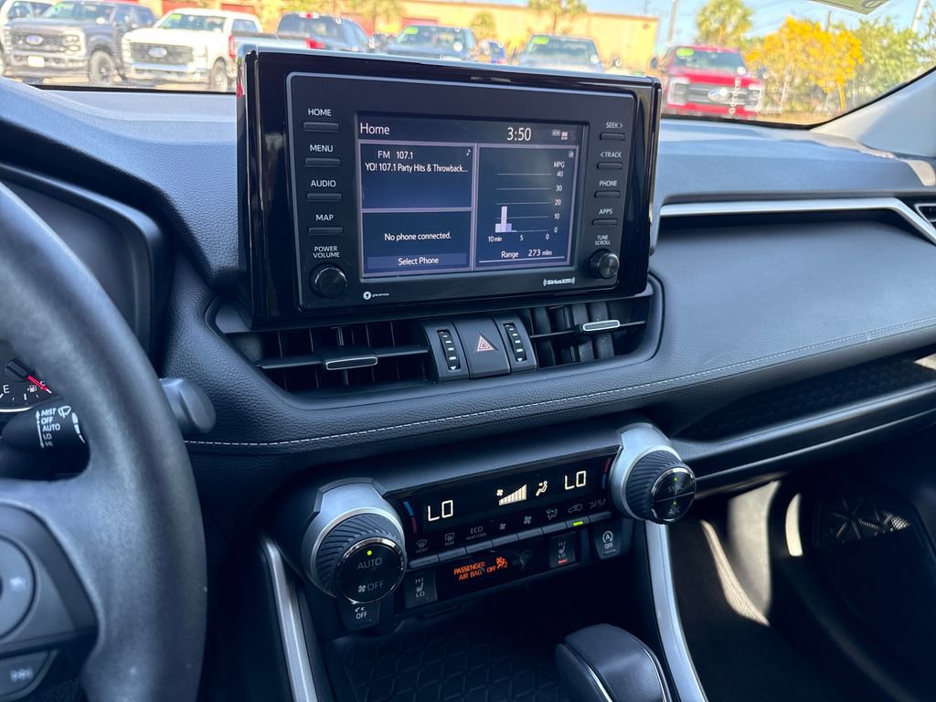 Used 2021 Toyota RAV4 XLE Premium image 20