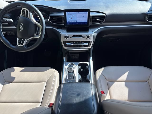 Certified 2023 Ford Explorer XLT w/ Equipment Group 202A AWD/4WD image 25