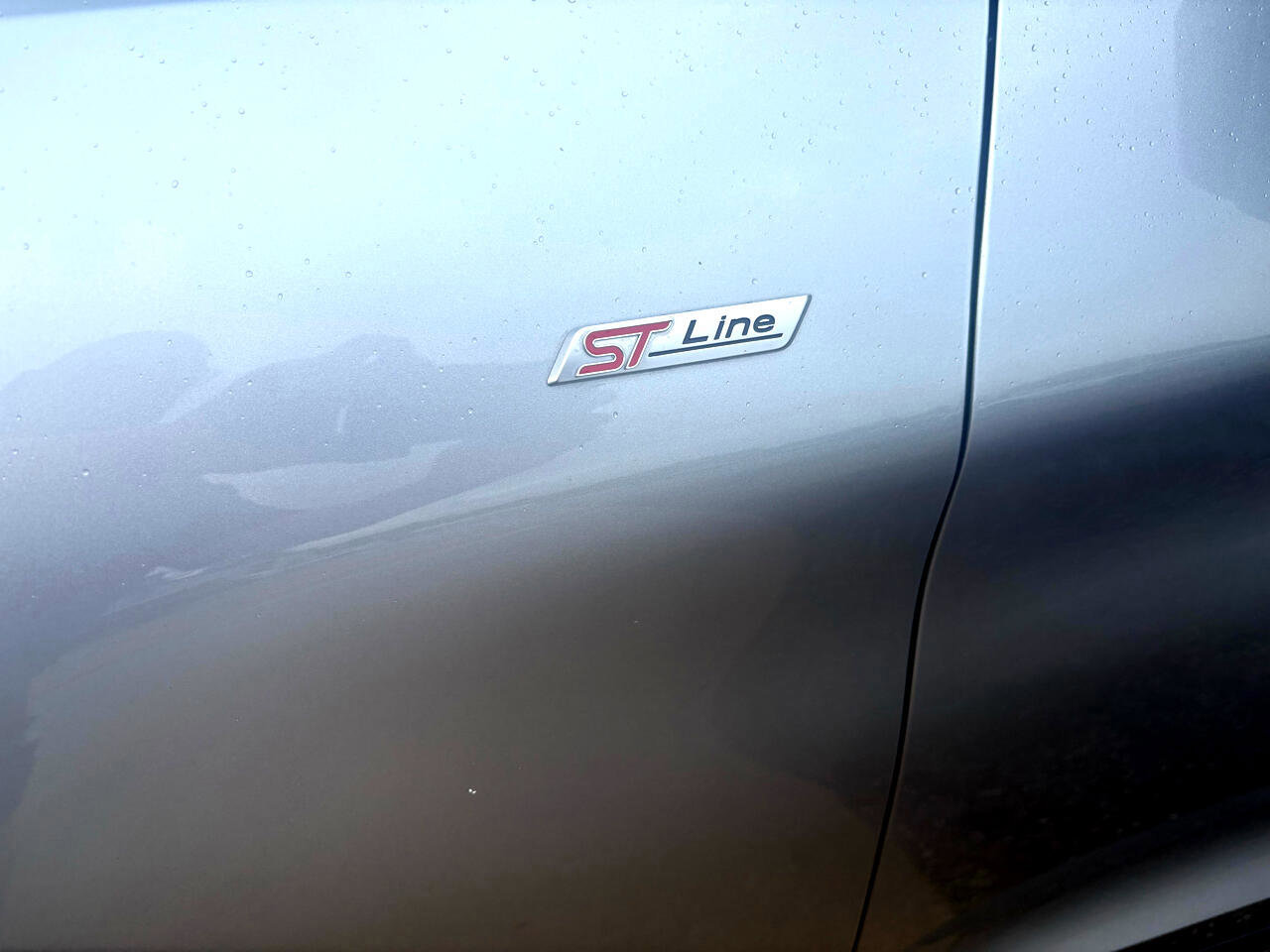 Certified 2023 Ford Explorer ST-Line w/ Class IV Trailer Tow Package image 10