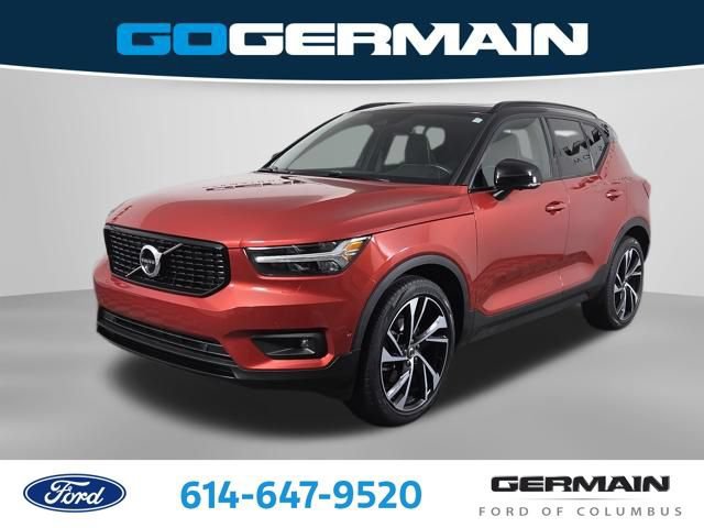 Used 2021 Volvo XC40 T5 R-Design AWD/4WD image 1
