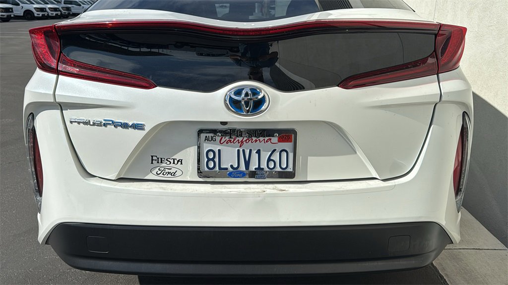 Used 2019 Toyota Prius Prime Premium image 3