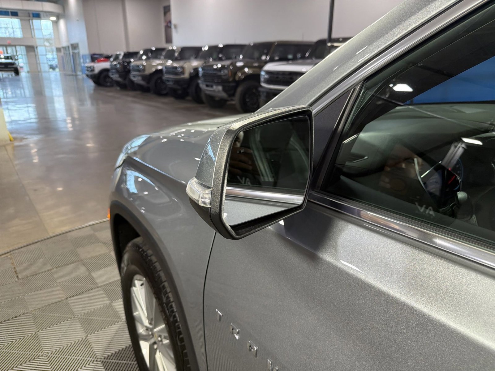 Used 2023 Chevrolet Traverse LT image 15