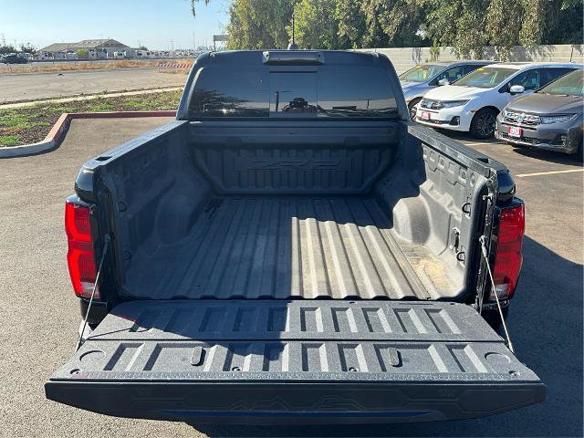 Used 2024 Chevrolet Colorado ZR2 w/ ZR2 Convenience Package III AWD/4WD image 13
