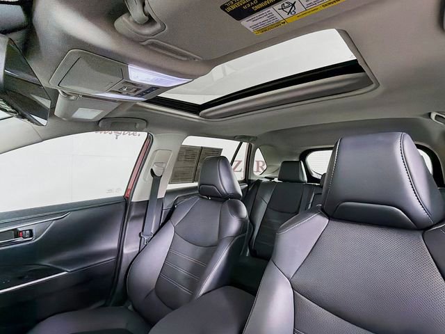 Used 2022 Toyota RAV4 Limited AWD/4WD image 26
