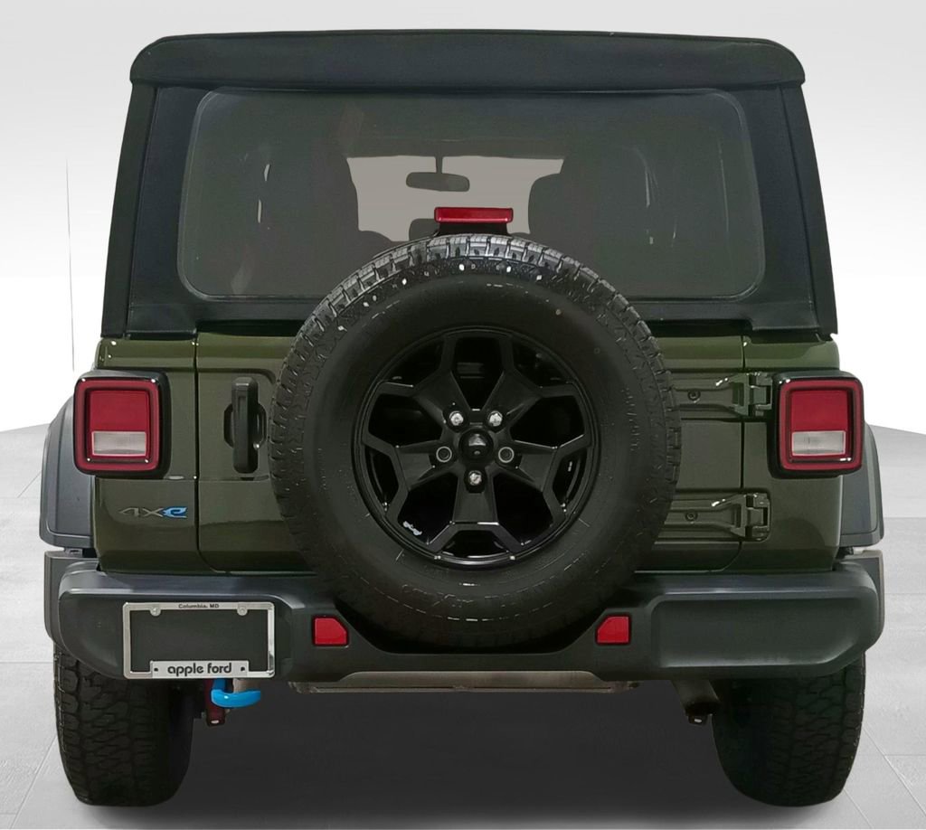 Used 2023 Jeep Wrangler Unlimited w/ Cold Weather Group AWD/4WD image 5