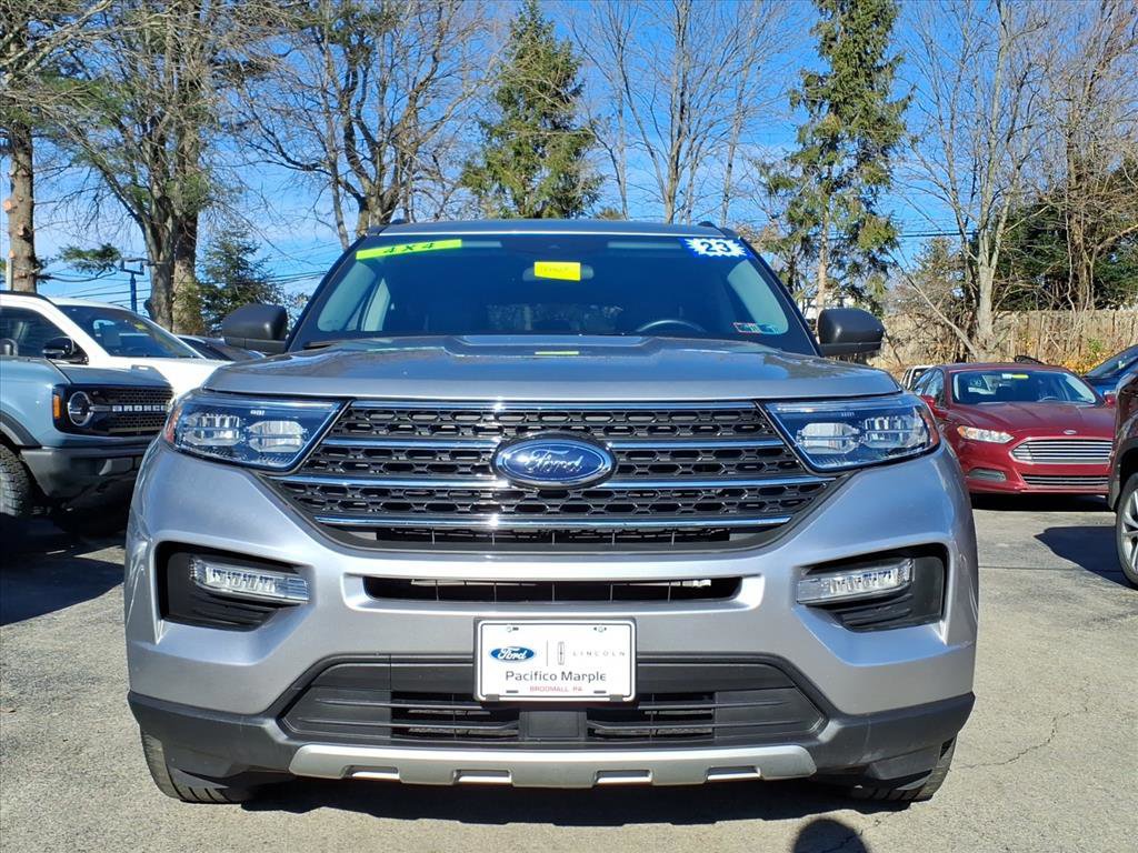 Certified 2023 Ford Explorer XLT w/ Equipment Group 202A image 7