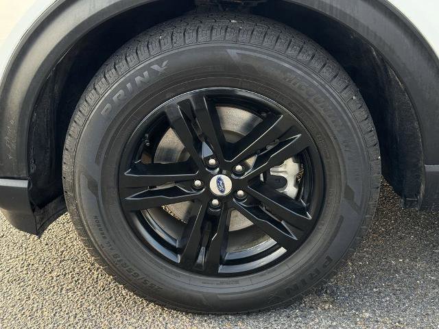 Certified 2022 Ford Explorer XLT image 11