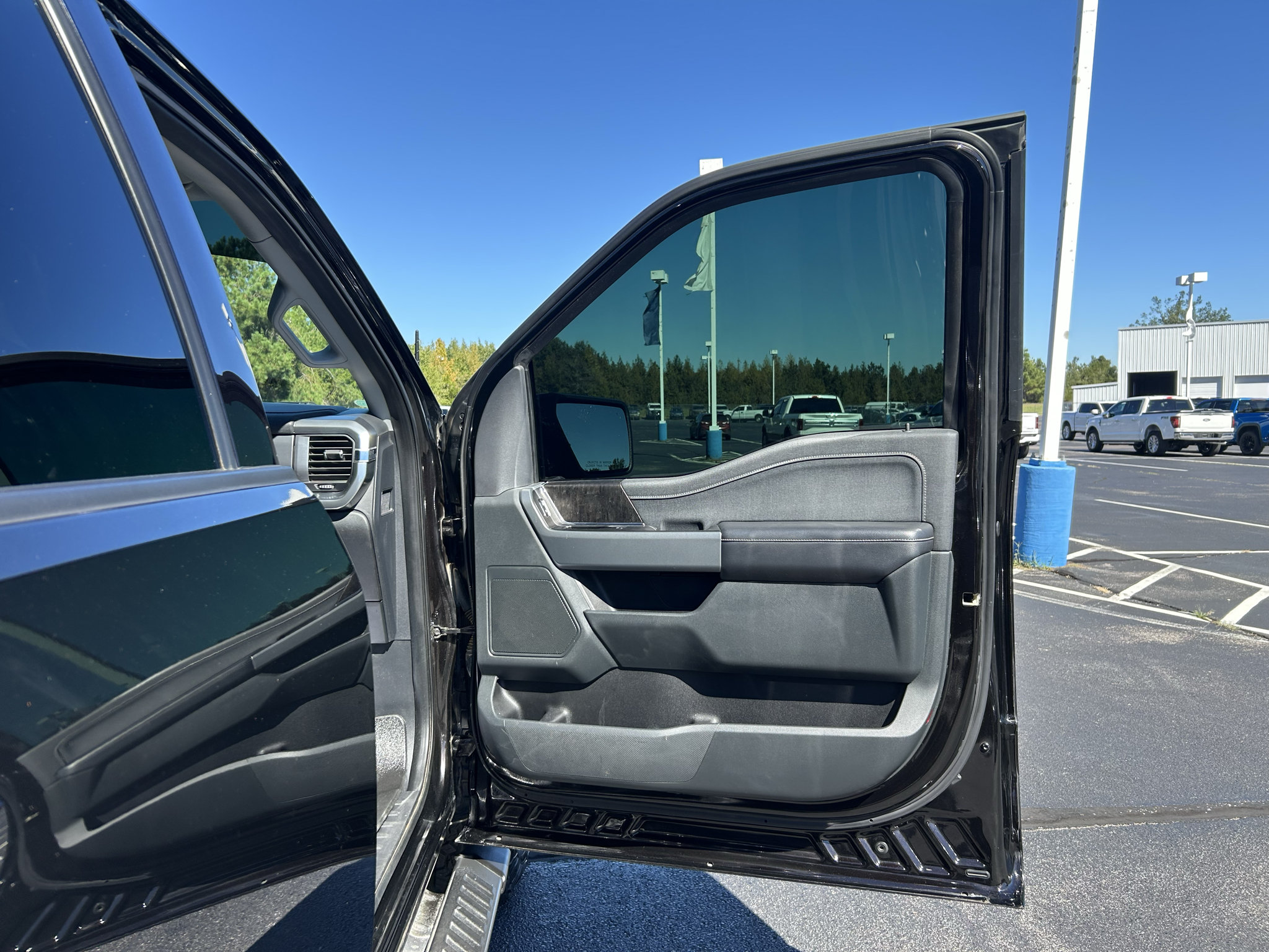 Certified 2021 Ford F150 Lariat AWD/4WD image 19