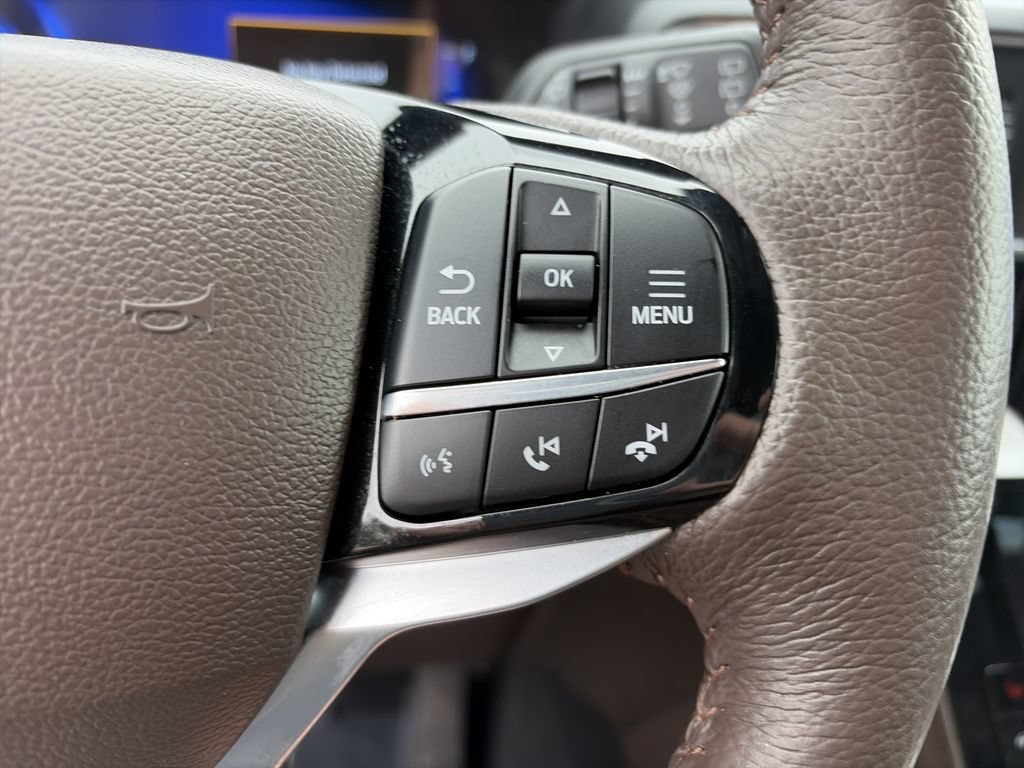 Certified 2023 Ford Explorer King Ranch w/ Technology Package AWD/4WD image 21