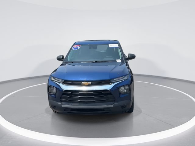 Used 2023 Chevrolet TrailBlazer LS FWD image 2