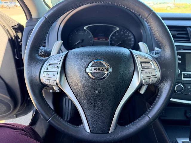 Used 2017 Nissan Altima 2.5 SR w/ Midnight Edition Package FWD image 10