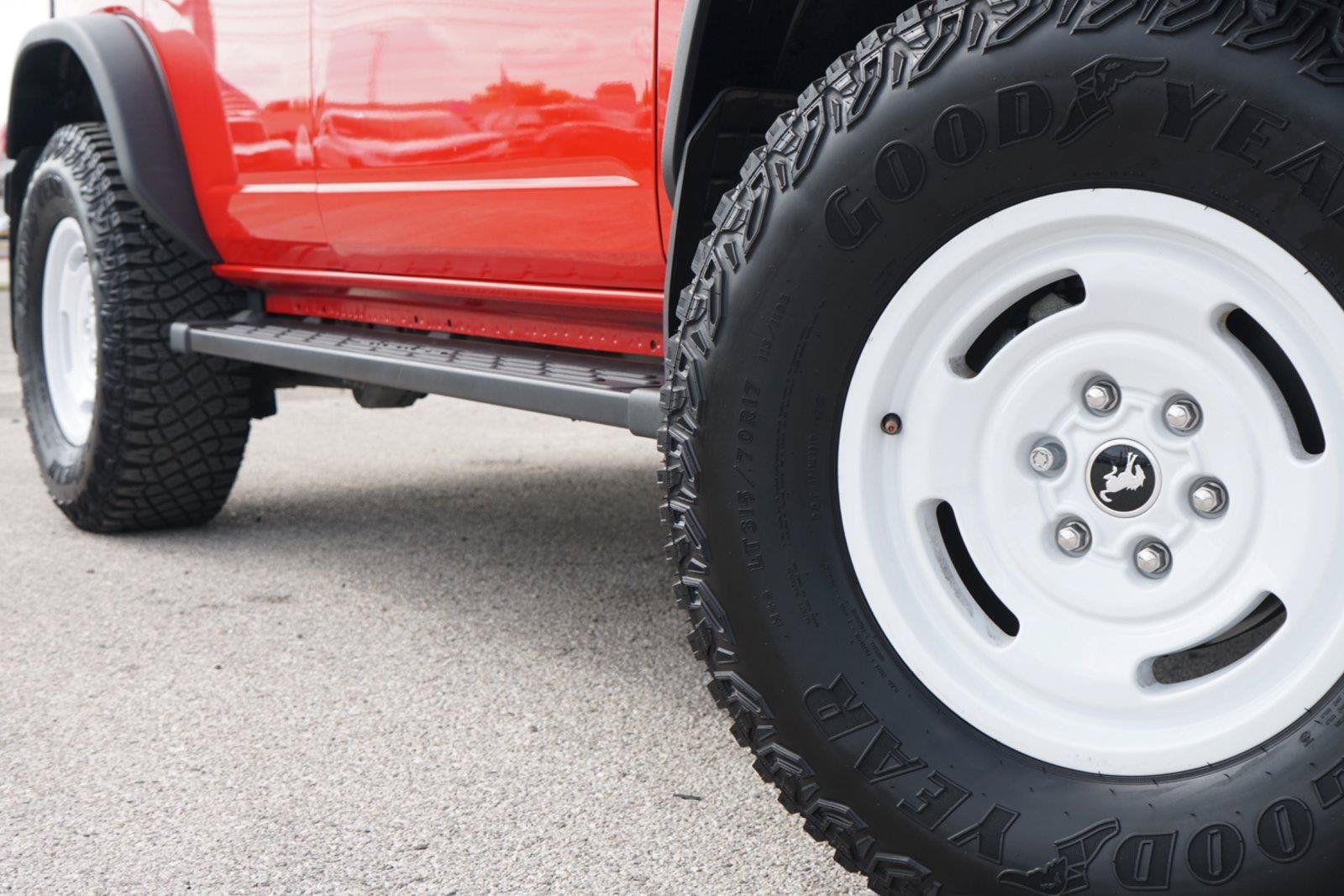 Certified 2023 Ford Bronco Heritage Edition AWD/4WD image 2