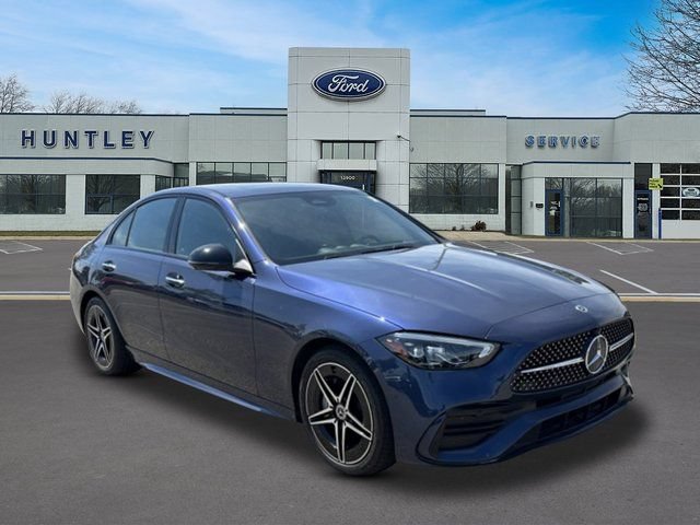 Used 2024 Mercedes-Benz C 300 4MATIC Sedan image 3