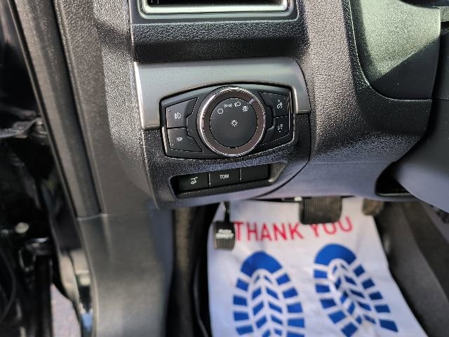 Certified 2018 Ford Explorer XLT w/ Equipment Group 202A image 17