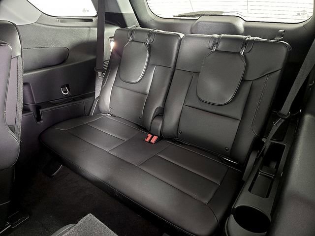 Certified 2023 Ford Explorer XLT w/ Equipment Group 202A image 11