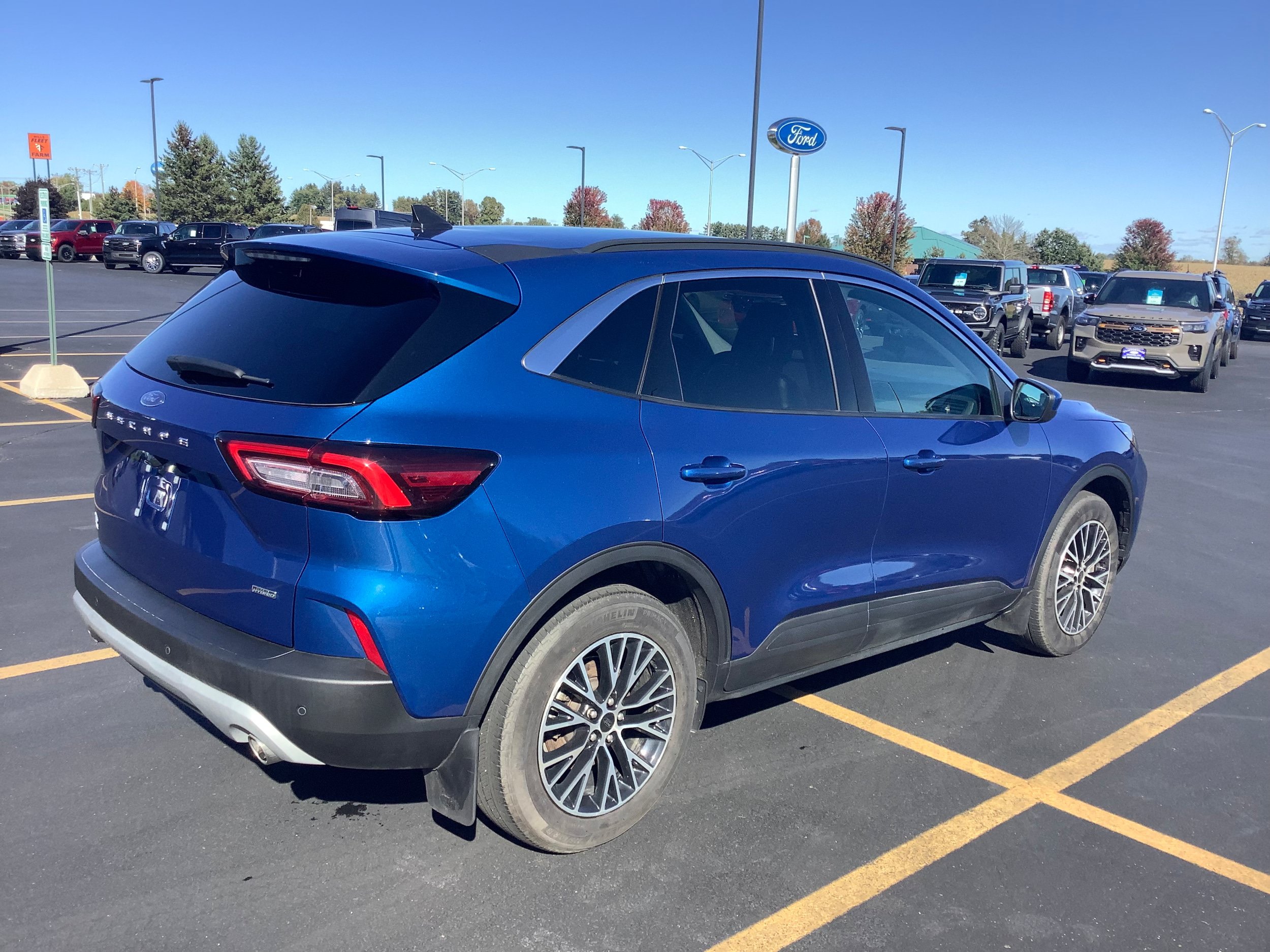 Certified 2023 Ford Escape SE FWD image 5
