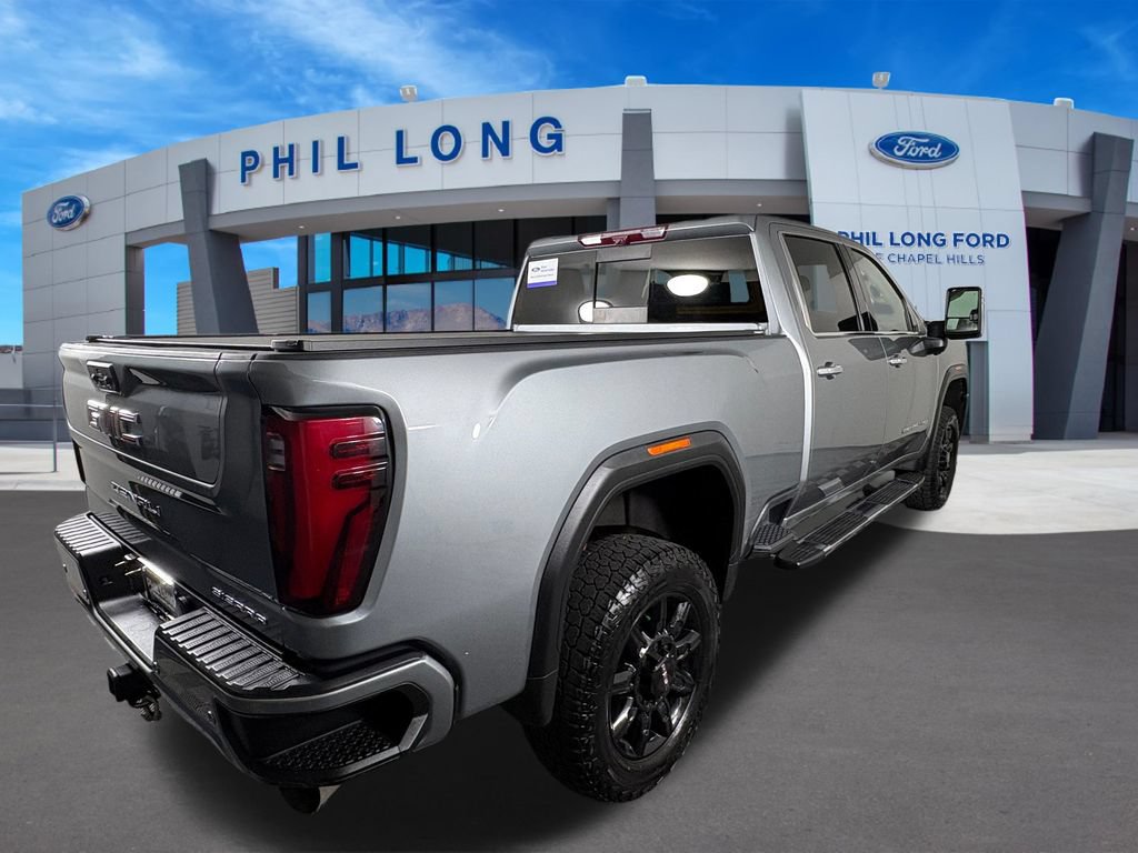Used 2024 GMC Sierra 3500 Denali w/ Technology Package AWD/4WD image 5