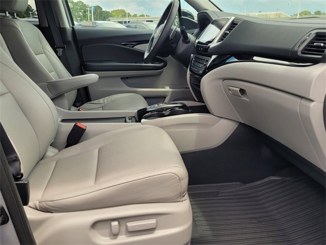 Used 2020 Honda Ridgeline RTL-E image 18