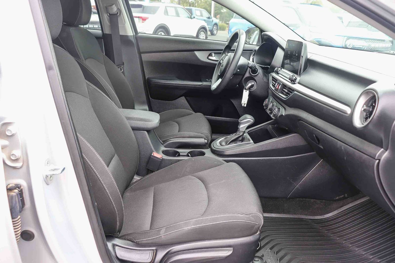 Used 2021 Kia Forte LXS FWD image 16