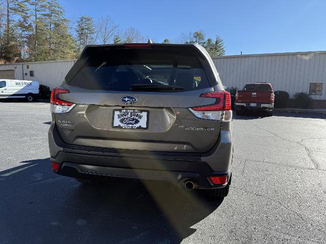 Used 2021 Subaru Forester Limited w/ Popular Package #3 image 5