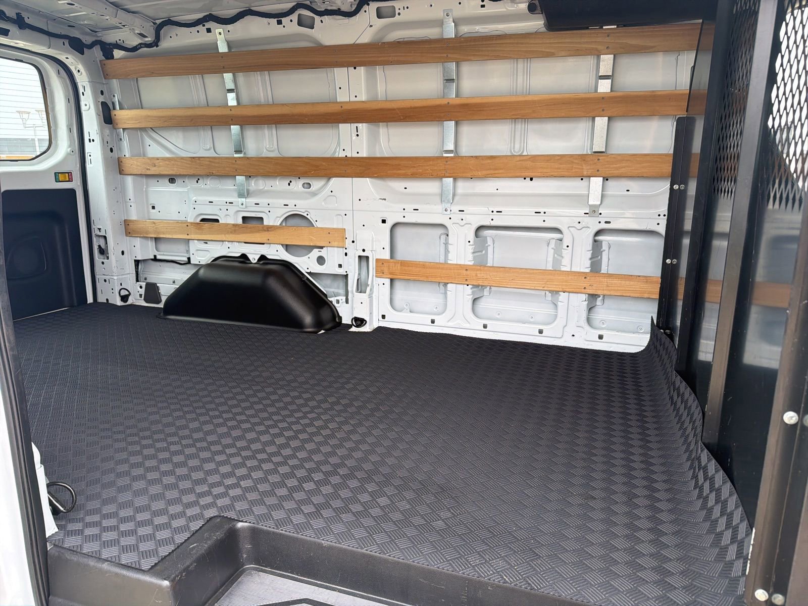 Certified 2024 Ford Transit 250 Base w/ Exterior Upgrade Package image 27