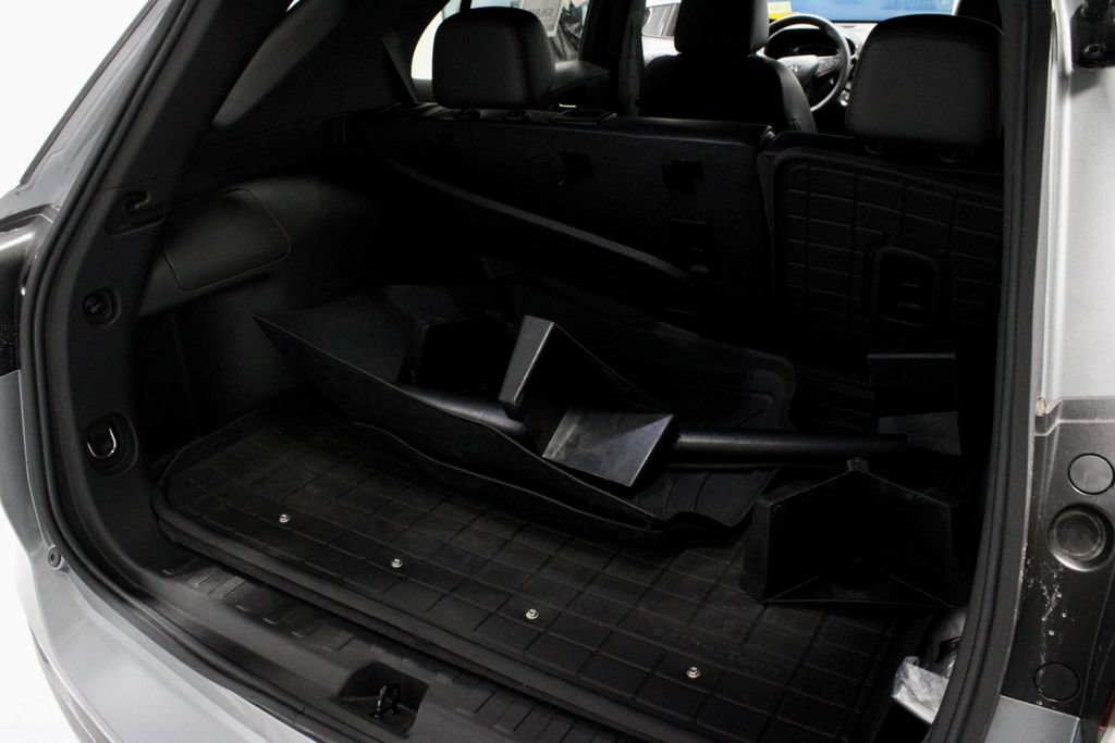 Used 2024 Chevrolet Equinox RS w/ RS Leather Package AWD/4WD image 14