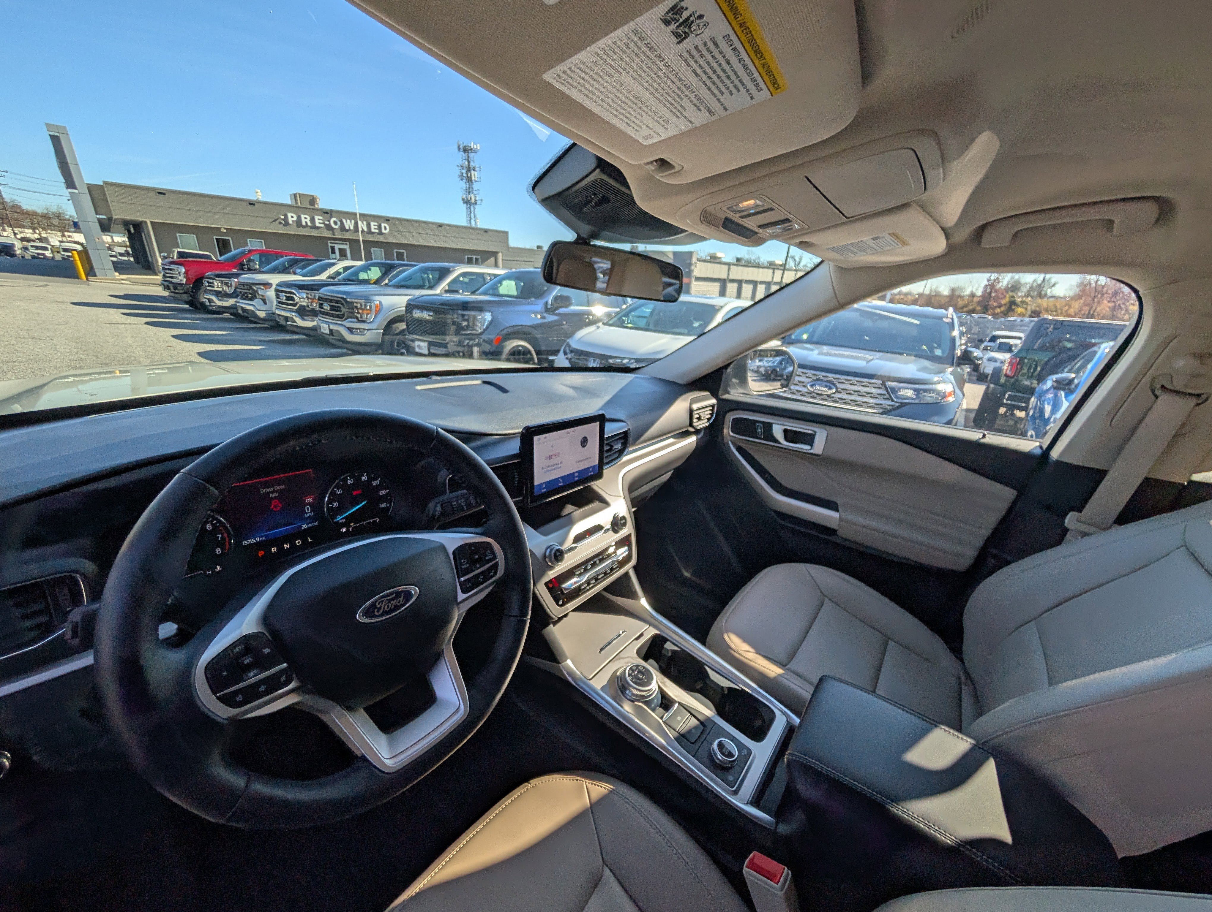 Certified 2022 Ford Explorer XLT w/ Equipment Group 202A image 19