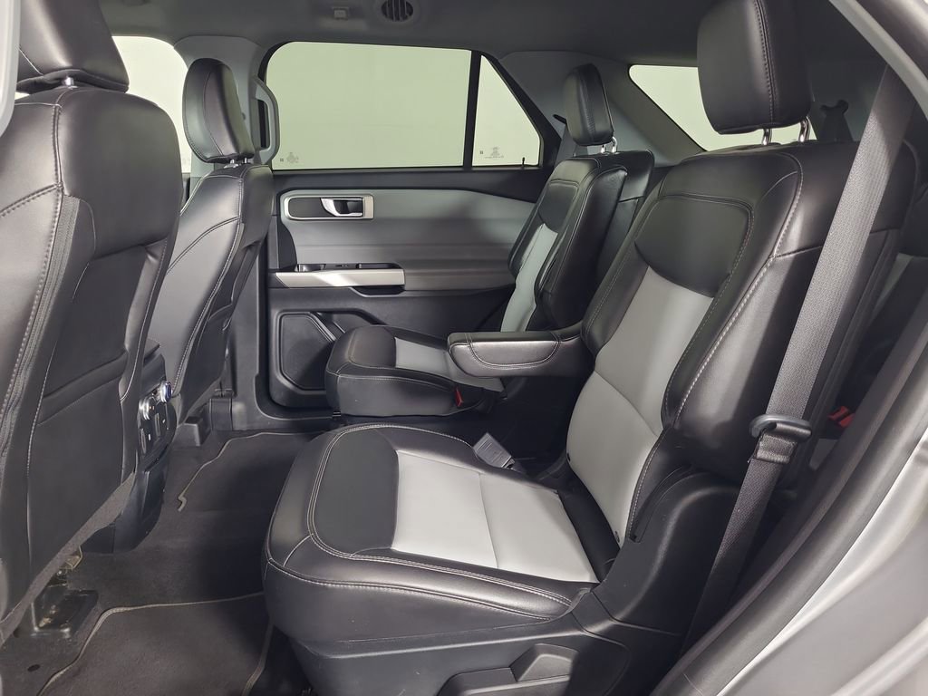 Certified 2022 Ford Explorer XLT w/ Equipment Group 202A AWD/4WD image 20