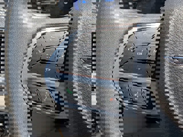 Used 2023 Chrysler Pacifica Touring-L image 19